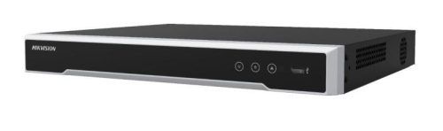Hikvision 32 csatornás NVR; 320/400 Mbps be-/kimeneti sávszélesség; riasztás I/O